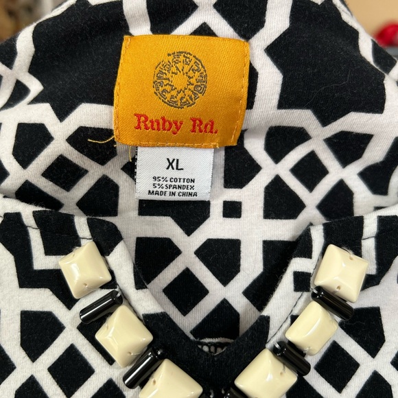 Ruby Rd Top - Picture 3 of 3